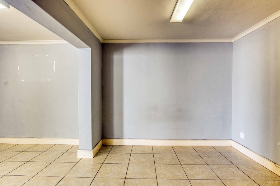 3 Bedroom Property for Sale in Bakkershoogte Western Cape
